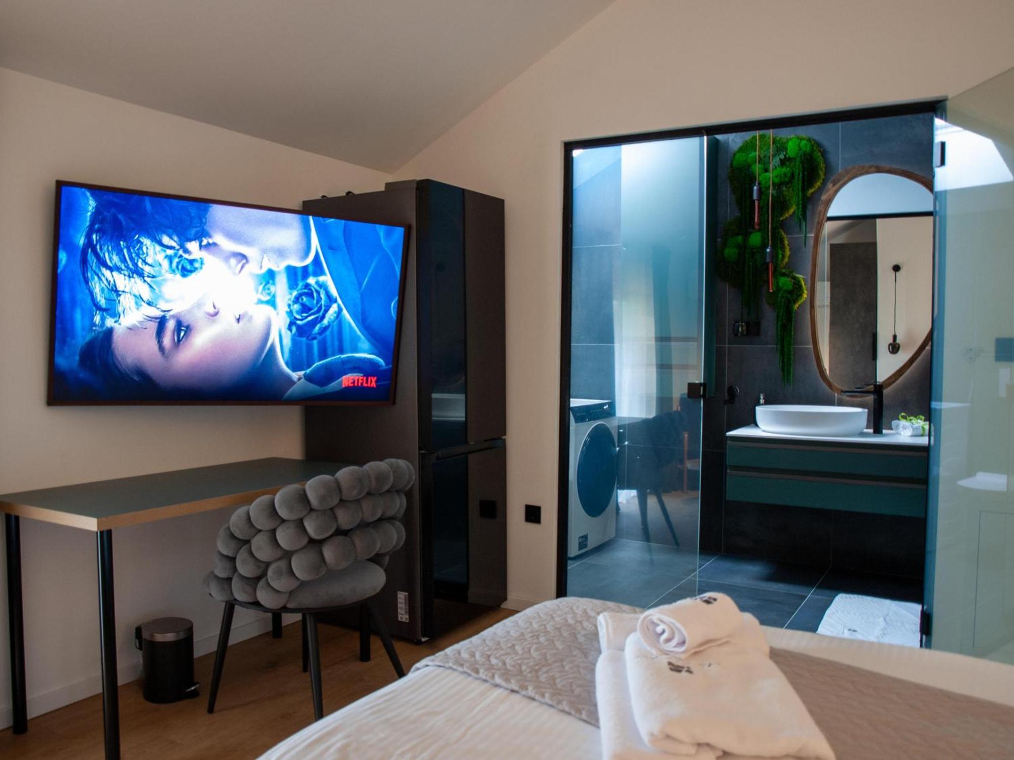 Отель Nova Luxury Design Jezdovec Экстерьер фото