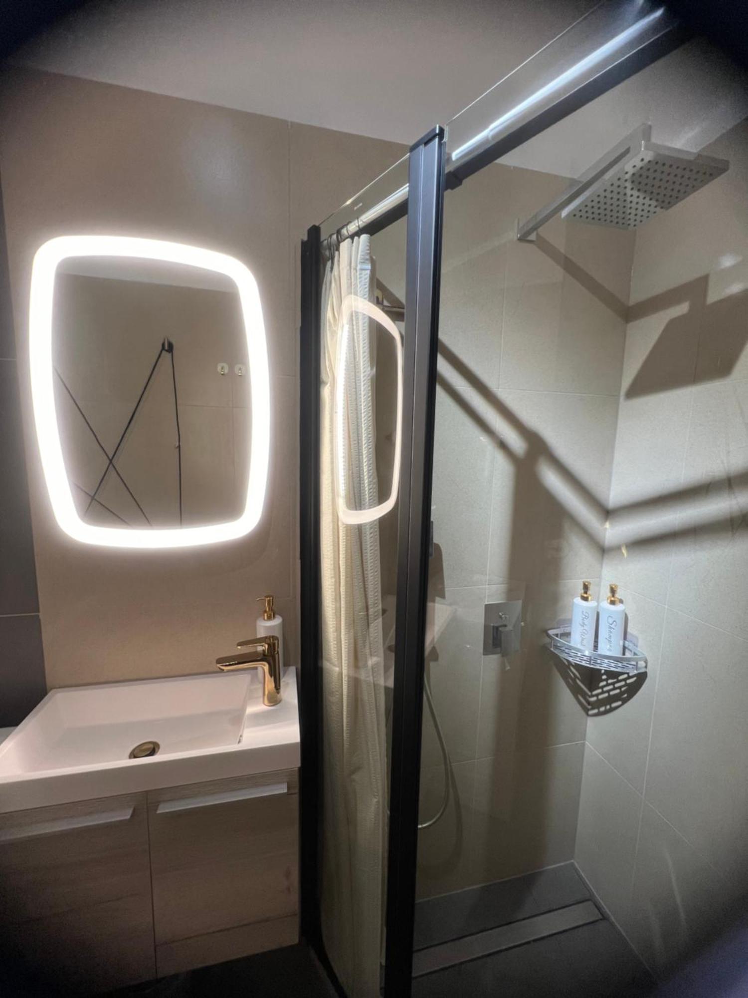 Отель Nova Luxury Design Jezdovec Экстерьер фото