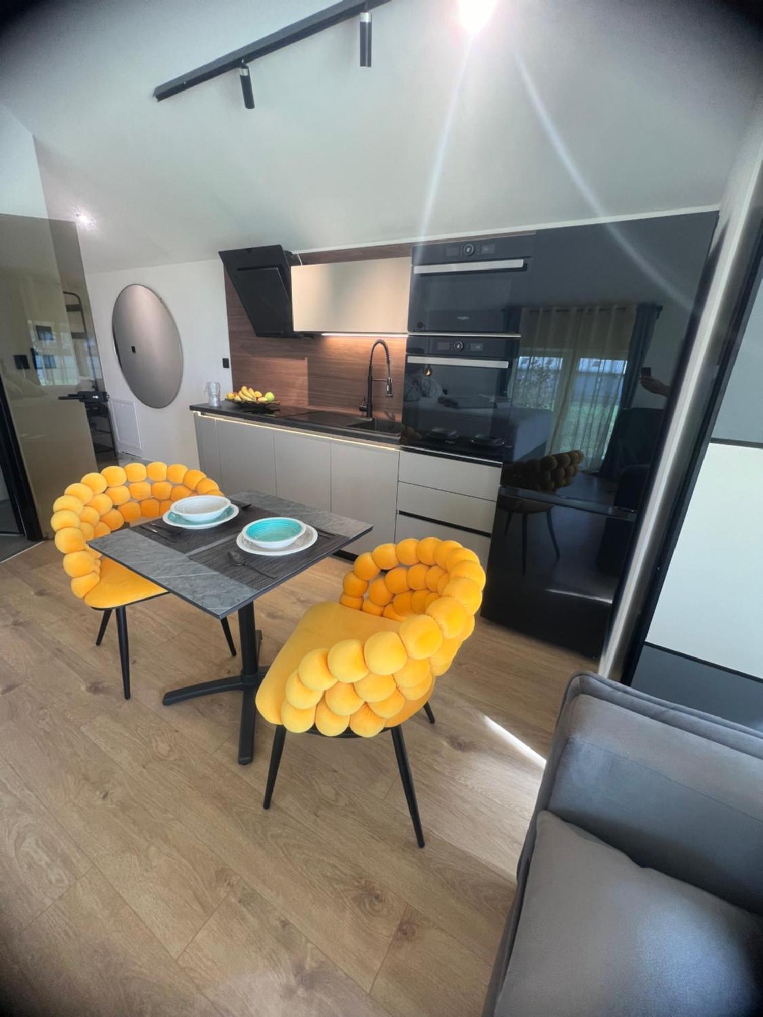 Отель Nova Luxury Design Jezdovec Экстерьер фото
